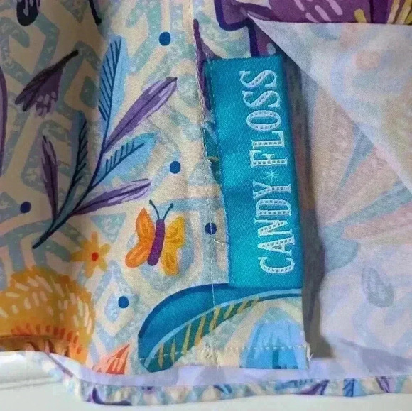 Disney Park Candy Button Up Short Sleeve Shirt Men's Small Design from Encanto - Picture 7 of 7